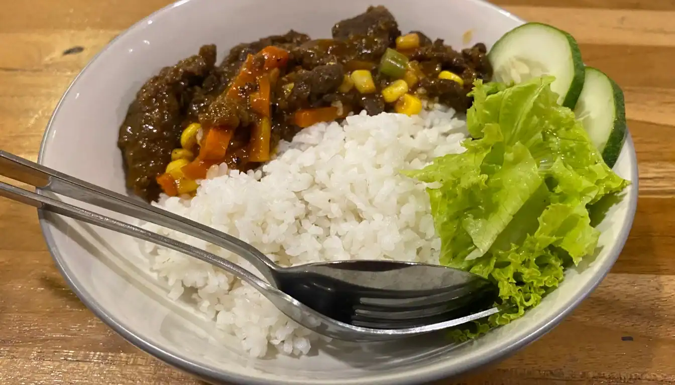 Inviting bowl of steamed rice for is rice bad for weight loss 